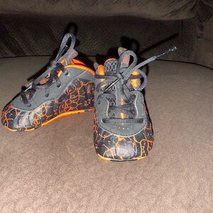 Nike Baby Black and Orange Crackle Sneakers